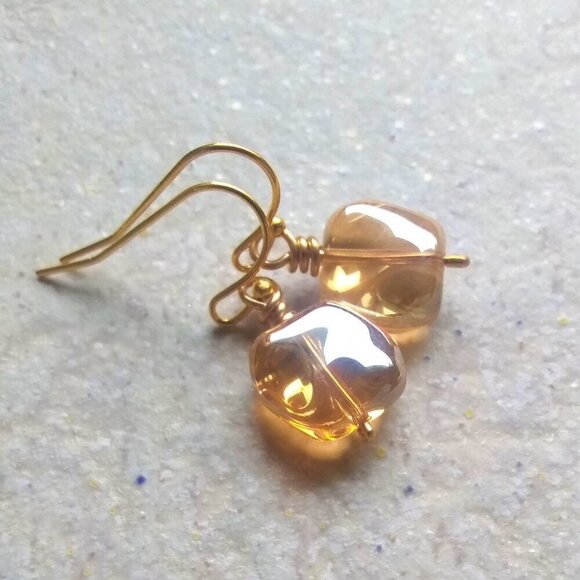 🍂🍁🍃 3/$25! Shimmering Iridescent Yellow/Golden Warped Tile Drop Earrings - Picture 1 of 9